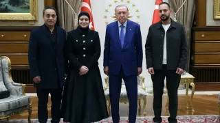 Cumhurbaşkanı Erdoğan, İsrail'in öldürdüğü Filistinli Hind Rajab'ın ailesini ağırladı