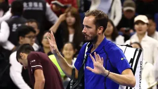 Daniil Medvedev Çin Açık'tan diskalifiye edildi