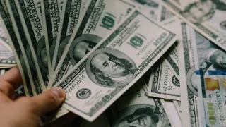 Dev banka, yıl sonu dolar tahminini açıkladı!