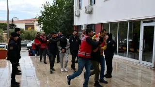 Emekliyi 19 milyon lira dolandıran şüphelilere operasyon: 9 kişi tutuklandı