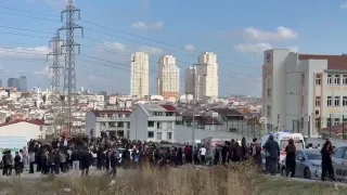 Esenyurt'ta okulda bıçaklı kavga ihbarı: Ekipler sevk edildi