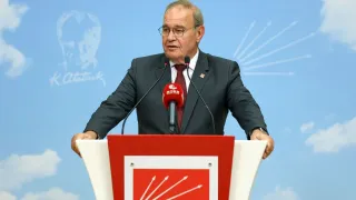 Faik Öztrak'tan Yeni Partili vekillere: 'Size dağıtılan para CHP'ye aittir'