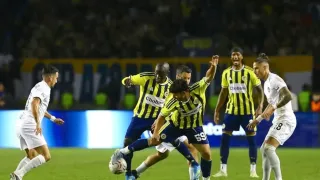 Fenerbahçe, Azerbaycan'da Turan Tovuz'u 2-0 mağlup etti