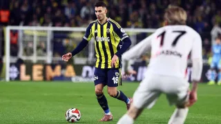 Fenerbahçe'de Mert Müldür gelişmesi
