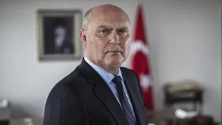 Feridun Sinirlioğlu kimdir?