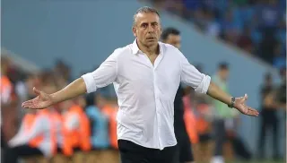 İlk görüşme gerçekleşti: Fenerbahçe'de Abdullah Avcı gelişmesi!