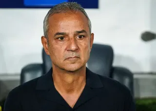 İsmail Kartal eve dönüş yolunda kaza geçirdi