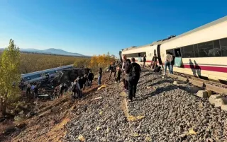 İspanya'da 2 hızlı tren çapıştı: En az 46 ölü