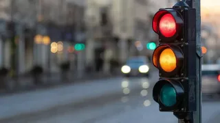İspanya'da trafik ışıklarında yeni dönem: Sarı ışık uygulaması değişti
