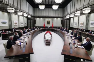 Kabine bugün toplanıyor: Fon soruşturması ve ara ödeme süreci gündemde