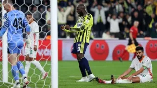 Kadıköy'de derbi öncesi 3 puan | Fenerbahçe 3-0 Alanyaspor