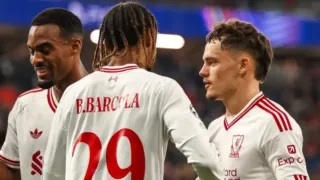Liverpool, LASK Linz'i 6 golle yıktı!