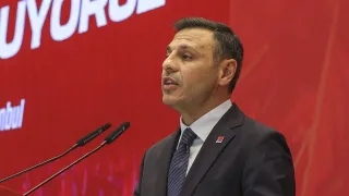 Özgür Çelik'ten İBB iddialarına yanıt: 'Çökülemez, nokta'