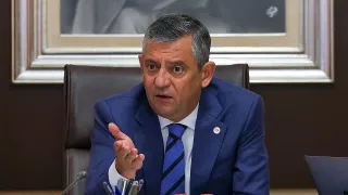 Özgür Özel, Bakan Göktaş'ın babasından özür diledi