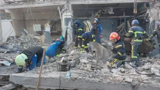 Rusya: Ukrayna'daki lojistik merkezleri ve bir gemiyi vurduk