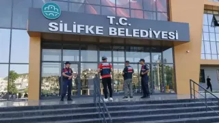 Silifke Belediyesi'ne yeni operasyon: 7 gözaltı
