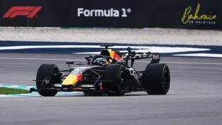 Singapur Grand Prix'sinde sprint yarışını Max Verstappen kazandı