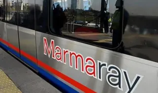Sirkeci Marmaray'da intihar vakası! Seferlerde aksama yaşandı