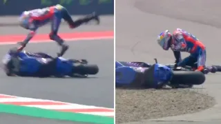 Toprak Razgatlıoğlu MotoGP'de kaza geçirdi: Çıkan omzunu kendi yerine taktı