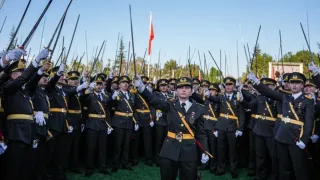TSK'dan ihraç edilen teğmenlerden pişmanlık açıklaması