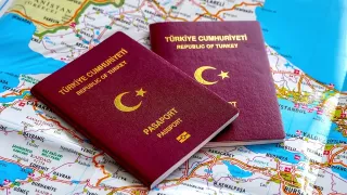 Türkiye vatandaşlarına müjde: AB'den vize serbestisi için kritik açıklama
