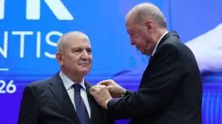 Yeni Yol'dan ayrılan bağımsız milletvekili AK Parti'ye katıldı