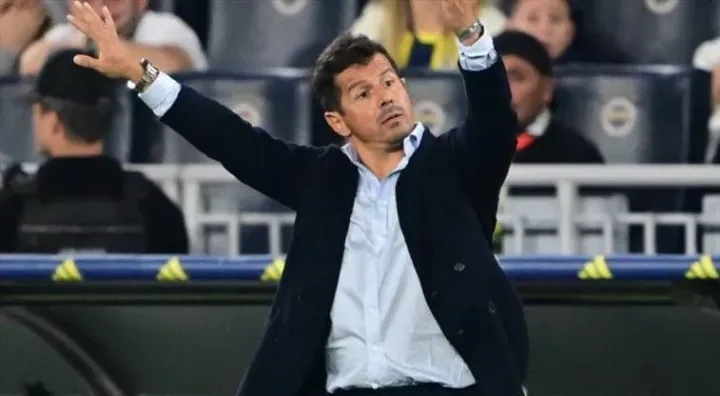 Emre Belözoğlu.