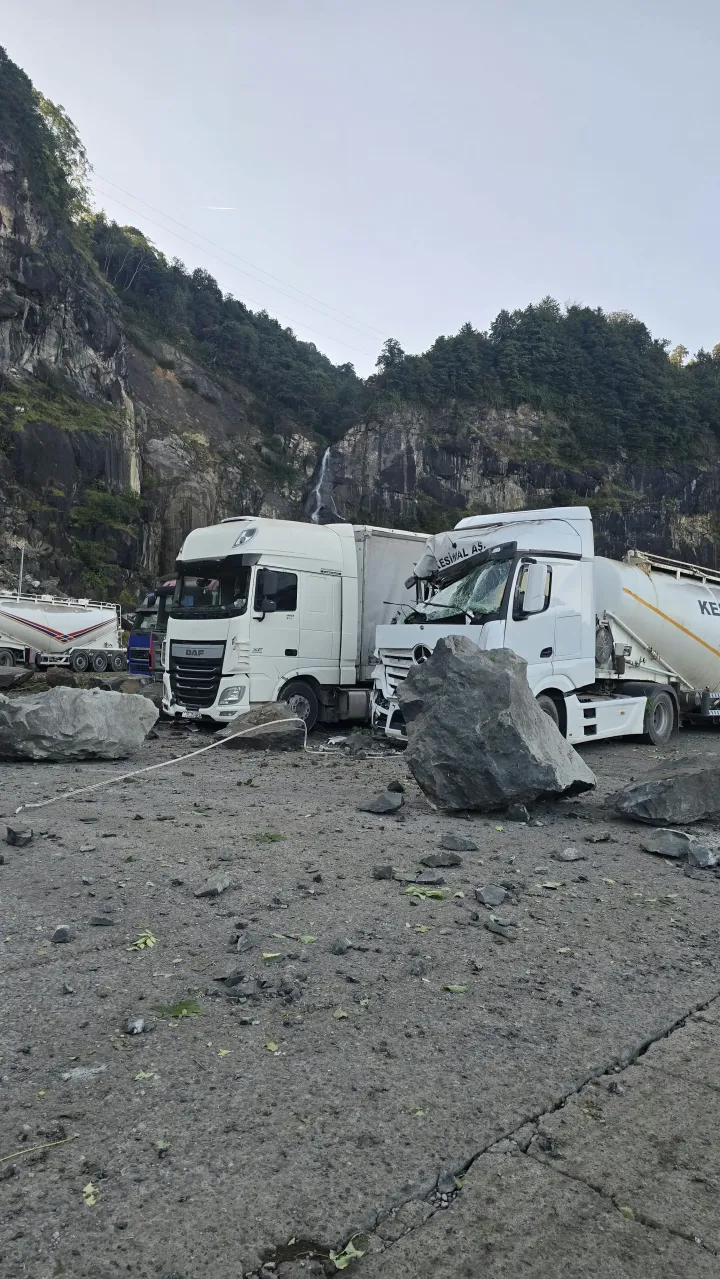 Hopada Tir Parkinda Heyelan 1 Olu 1543095 459261 (1)