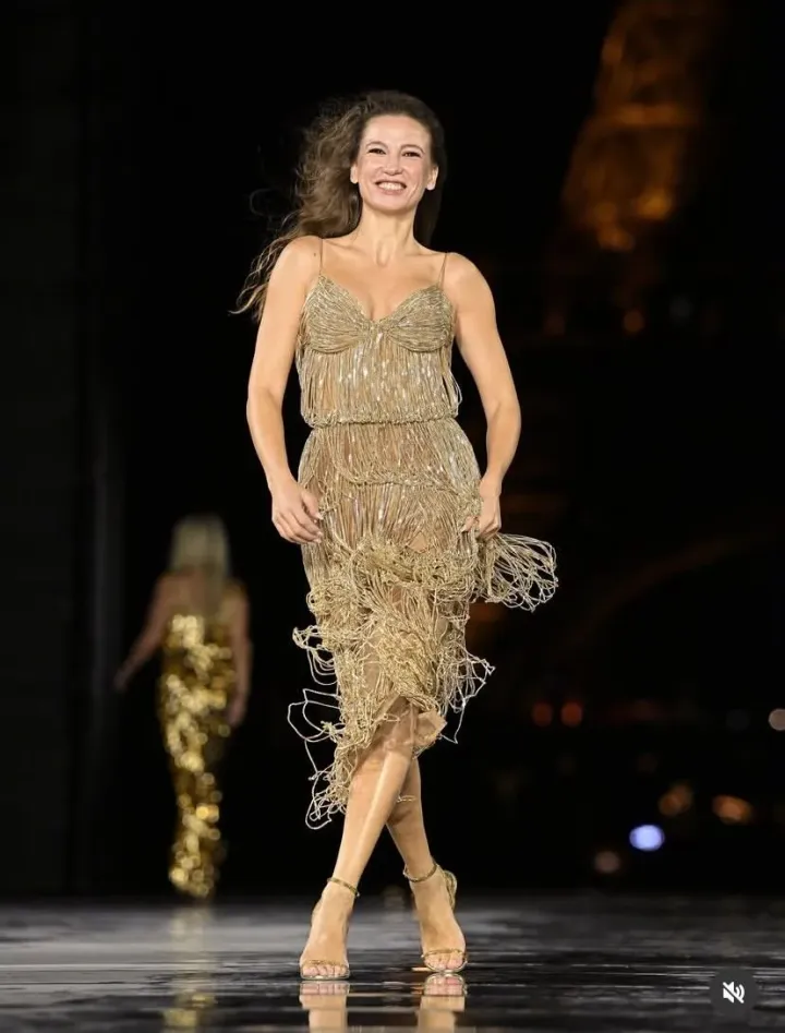 Zarafetin ve çekiciliğin buluştuğu isim: Serenay Sarıkaya!