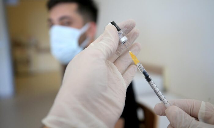 Çalışmalar aşıların belirgin yan etkisi olmadığını gösterdi